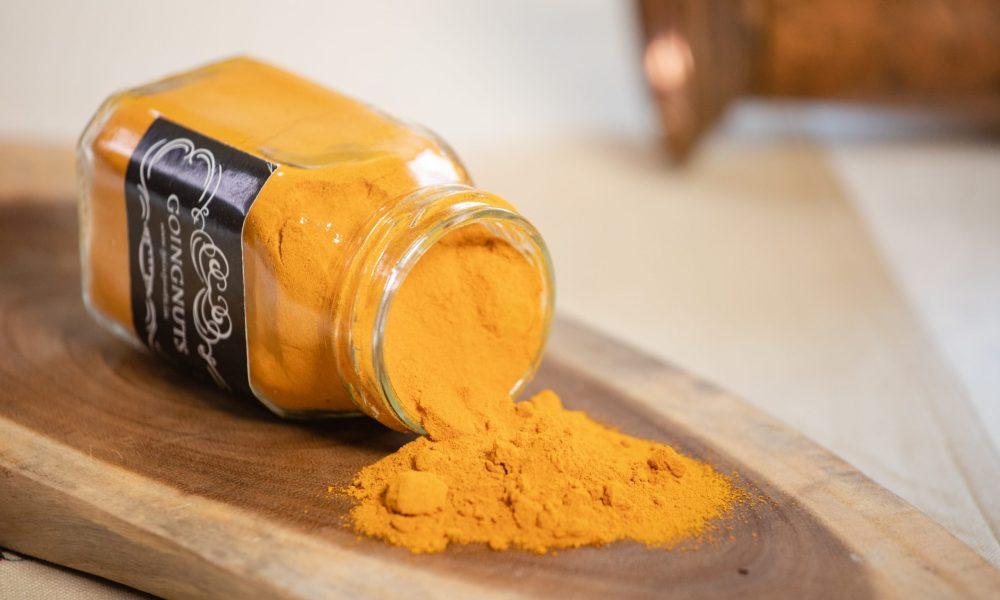 If you are not getting success even after hard work, do these turmeric remedies, all work will be successful...