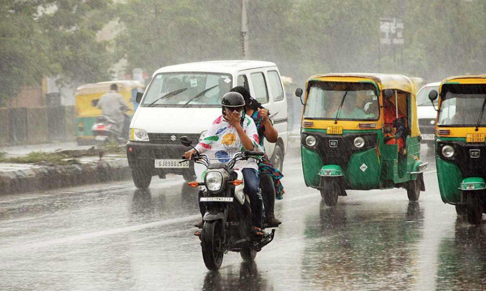 Unseasonal rain in Bhavnagar district for the second day too: The temperature dropped by two degrees