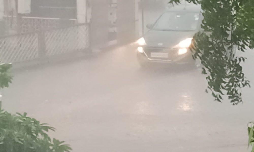 Baisakh rains in Sihore city; Heavy thundershowers; Water water everywhere
