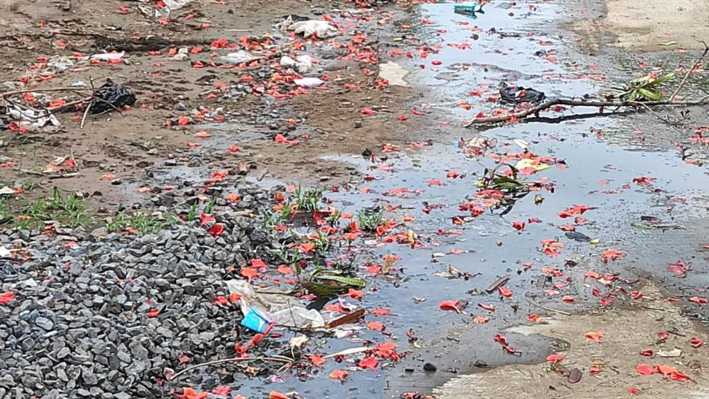 Sewage water overflowing near Shivam City, Rajkot Road, Sihore caused great distress to the citizens