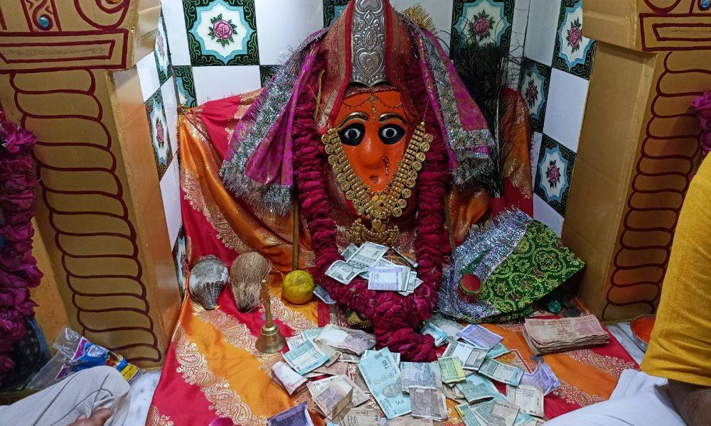 Sihorimata Mandir held 24 hours Navaranga Mandvo and Navchandi Yajna of Mataji.