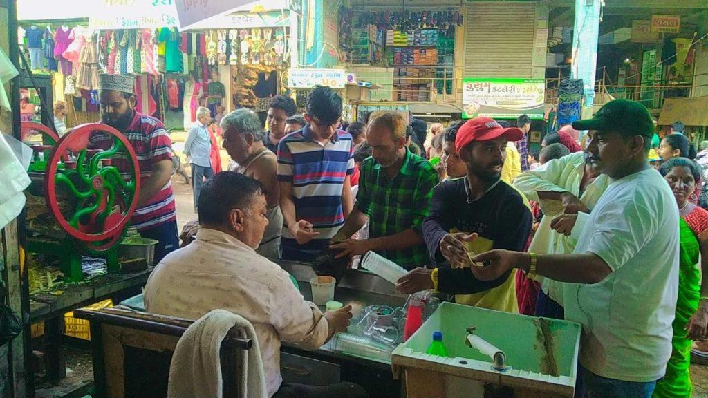 Panchmukha Ras House has been invigorating Sihoris with sugarcane juice for over 40 years.