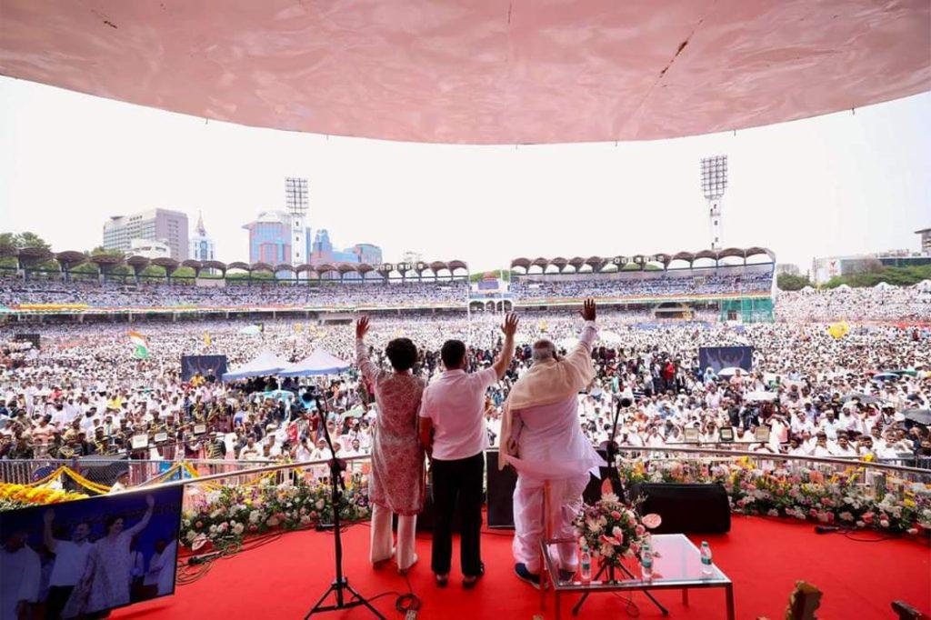 Siddaramaiah taking oath as Chief Minister in Karnataka: DK Shivakumar Day CM, 8 Ministers sworn in