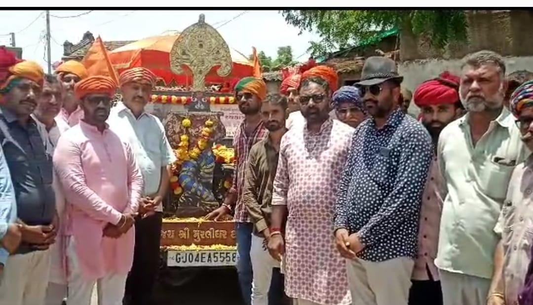 The Rath of Muralidhar Bhagwan temple under construction at Bhadli village in Sihore was given a grand welcome