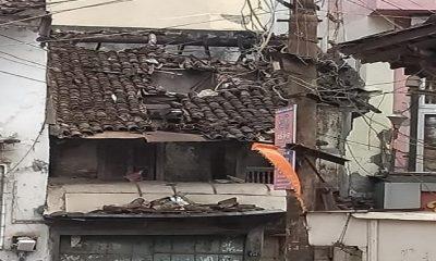How many dilapidated houses in Sihore.? A well will be dug when there is a fire