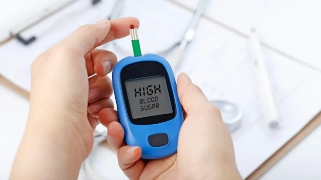 If you are a diabetic, you can also fall prey to these serious problems, be careful