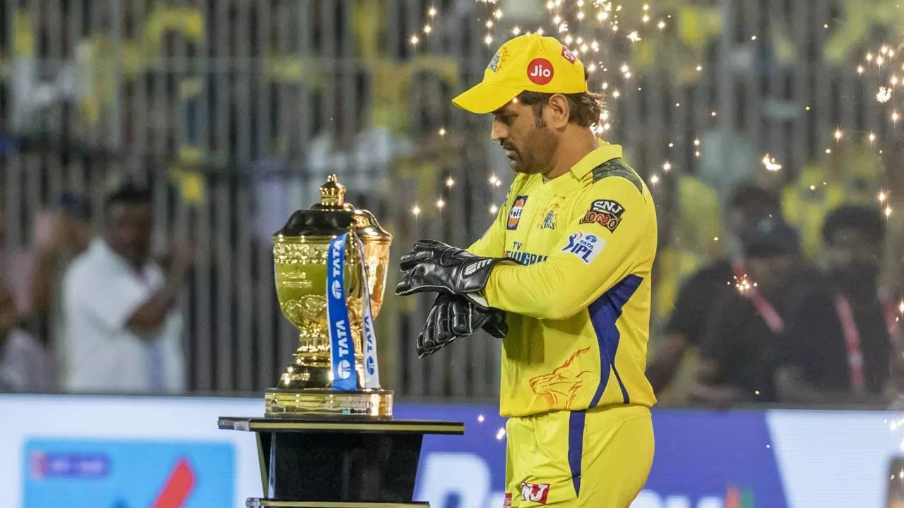 Where did MS Dhoni go as soon as the trophy came into his hands? CSK's special pooja hours after the victory