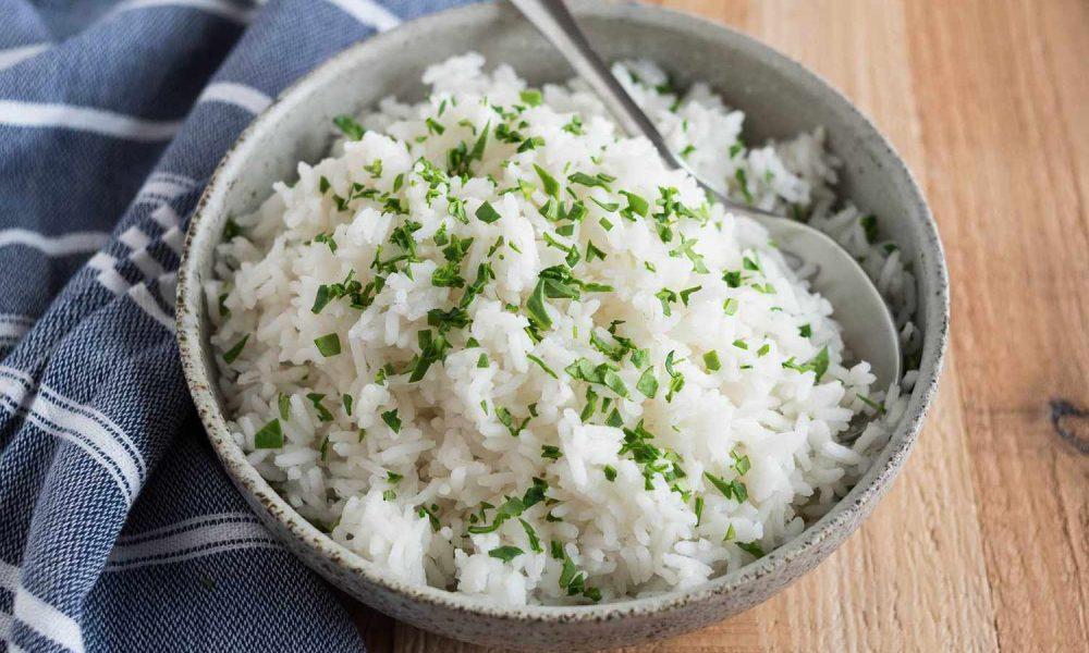 Prepare fluffy rice for guests, this way it will be ready in minutes