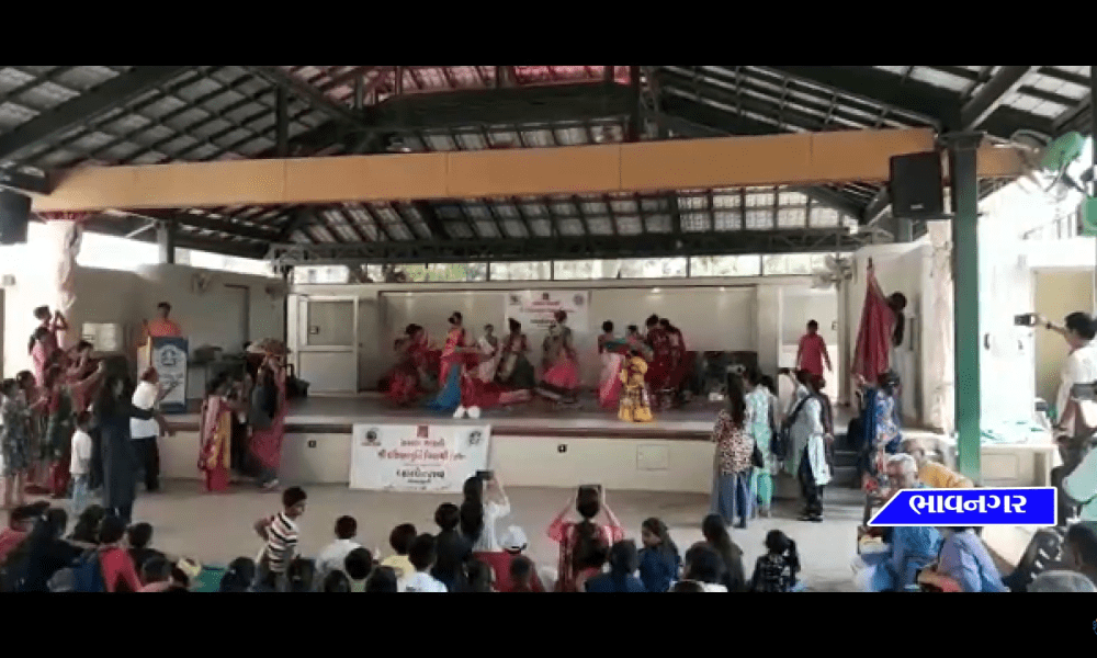 Baltsav program was held at Dakshina Vidharthi Bhavan....