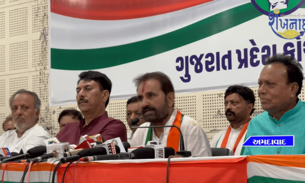 After walking from Ahmedabad Gandhi Ashram to Rajiv Gandhi Bhavan, Shakitsinh Gohil addressed the press.