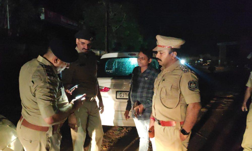Sihore Rath Yatra Count Down: DySP Mihir Baraiah and staff patrolled the Rath Yatra route on foot.