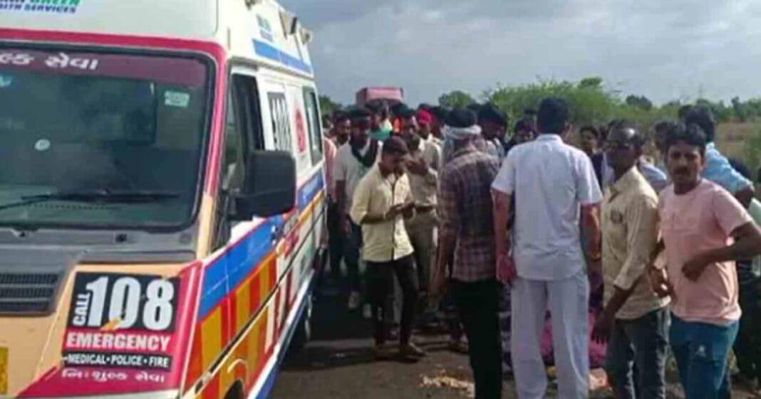 2 dead, 18 injured as bolero overturns on highway near Valbhipur