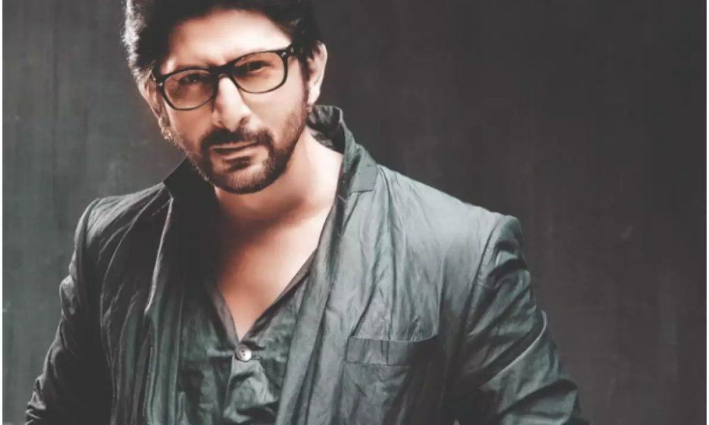 Along with acting, Arshad Warsi also shines with his looks, you can also try