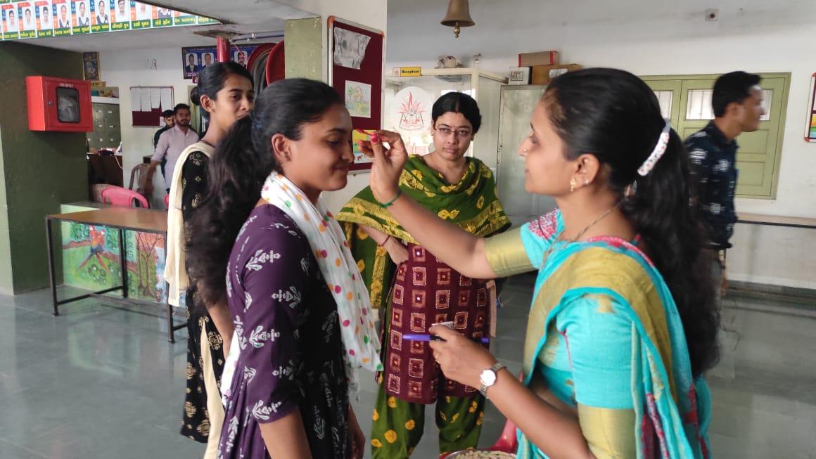 New academic session begins in district schools with Sihore: Complexes resound with chirping of children