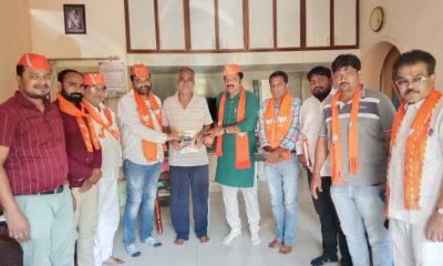 contact support; Visit of pioneers at Sihore in special presence of Bharatbhai Mer