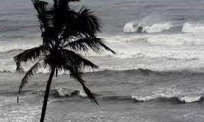 Monstrous form of storm started showing three days ago, high waves in Mumbai, IMD alert in Gujarat