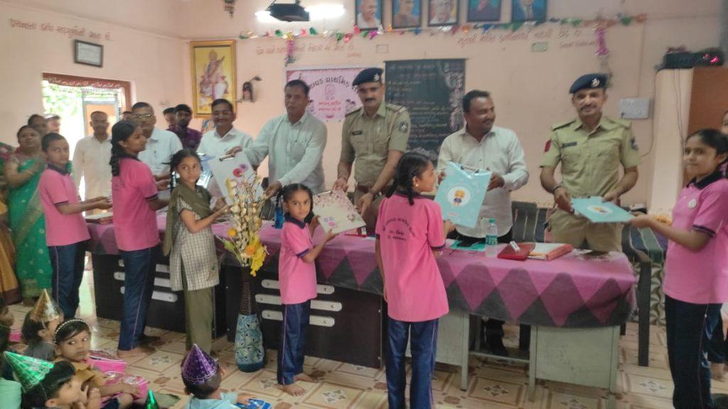 PI Bharwad conducts school entrance festival at Sihore Bhavad, tree plantation and health camp held along with entrance festival