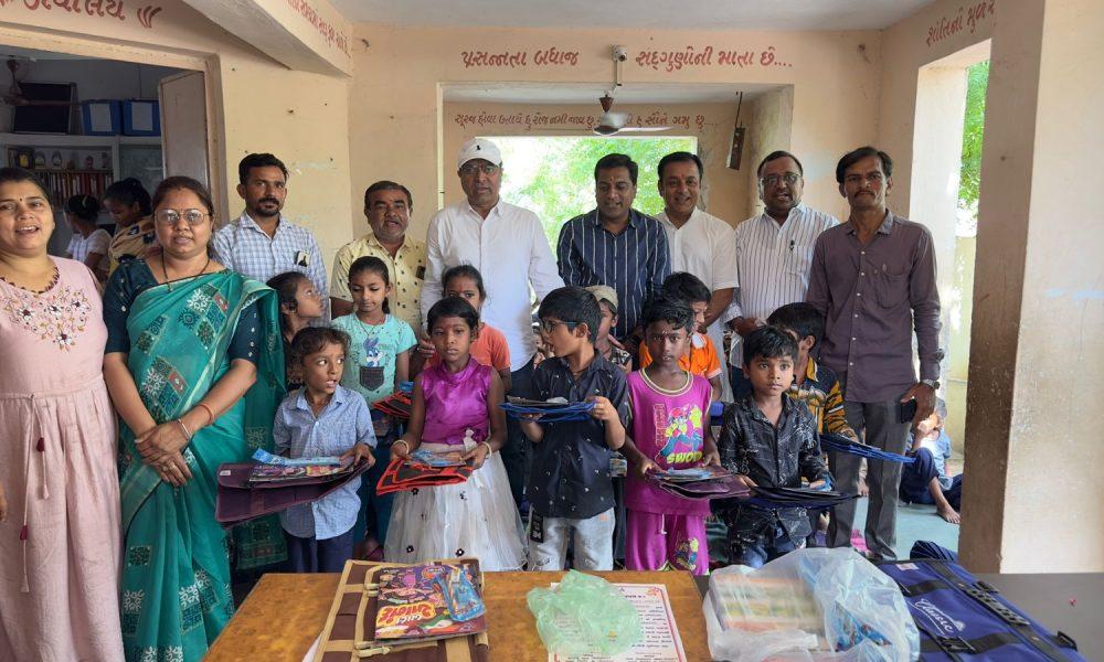 School entrance festival and girl child education made parents aware of education; Entrance festival was held at Sihore Balaji Nagar Primary School