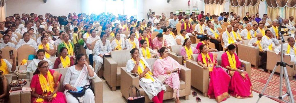 Worker meeting organized by Patanjali Yoga family at Bhavnagar