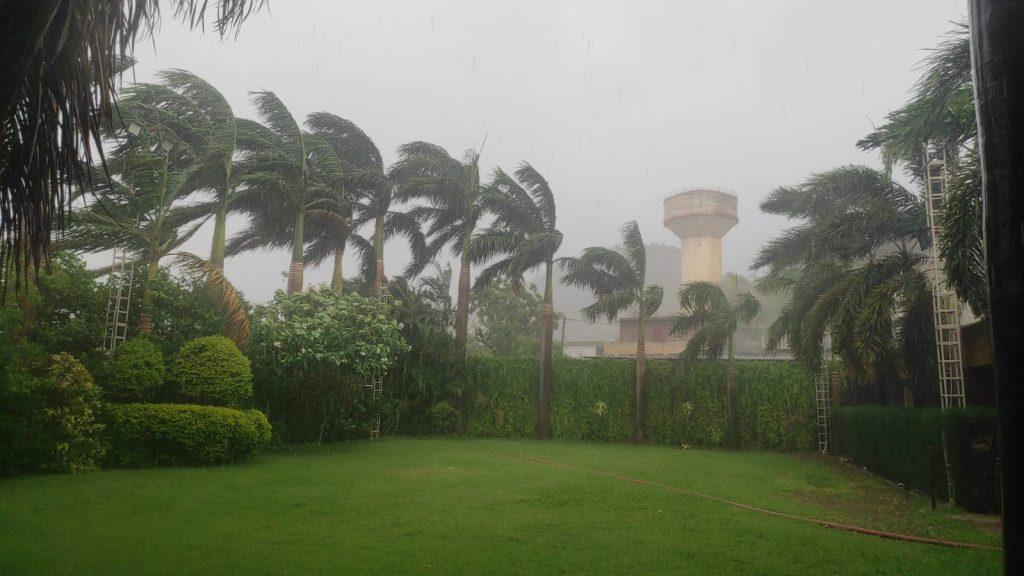 biparjoy-effect-a-half-to-an-inch-of-rain-in-sihore-with-gusty-winds-in-the-afternoon