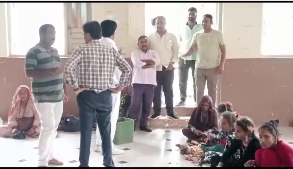 sihor-food-and-shelter-were-provided-at-the-town-hall-to-those-in-need-in-the-wake-of-the-potential-storm