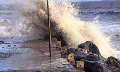 Biporjoy Cyclone Impact Begins in Bhavnagar District: Half an Inch of Rain in the Afternoon with High Wind, Three People Injured in Mahuva, Many Evacuate