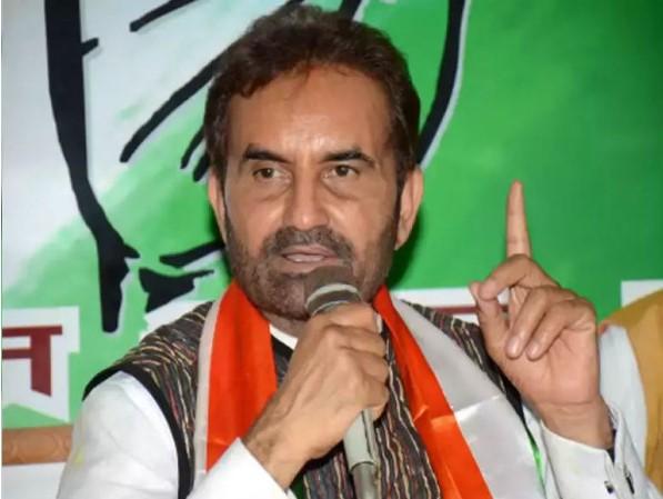 i-am-going-to-the-congress-office-tomorrow-and-taking-responsibility-if-i-find-anything-wrong-i-have-the-right-to-criticize-and-draw-attention-shaktisinh-gohil