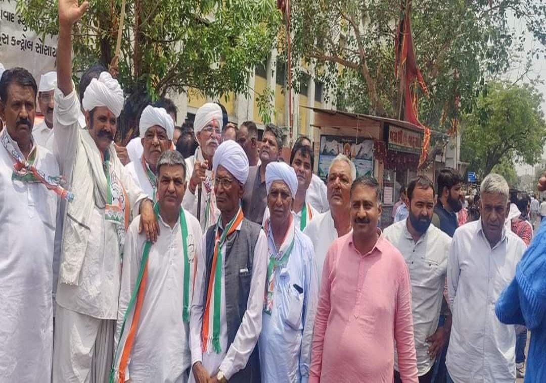 Thousands of workers from Bhavnagar district, including Sihore, participated in Shaktisingh's padyatra and inauguration program