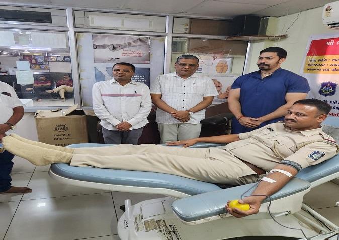 Blood donation camp held for Thalassemia patients in Bhavnagar; 49 people donated blood