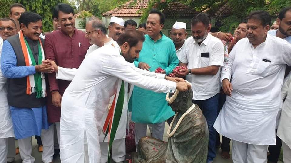 A big signal given by the Congress before the Lok Sabha, Shaktisinh Gohil became a candidate