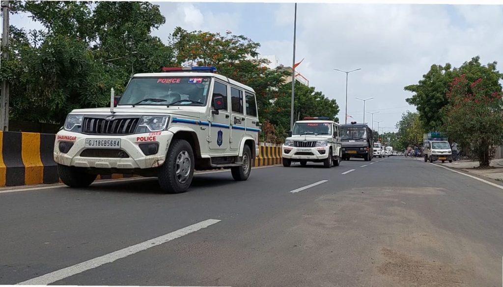 Bhavnagar; The final route march of the police on the route of the 38th Rath Yatra.