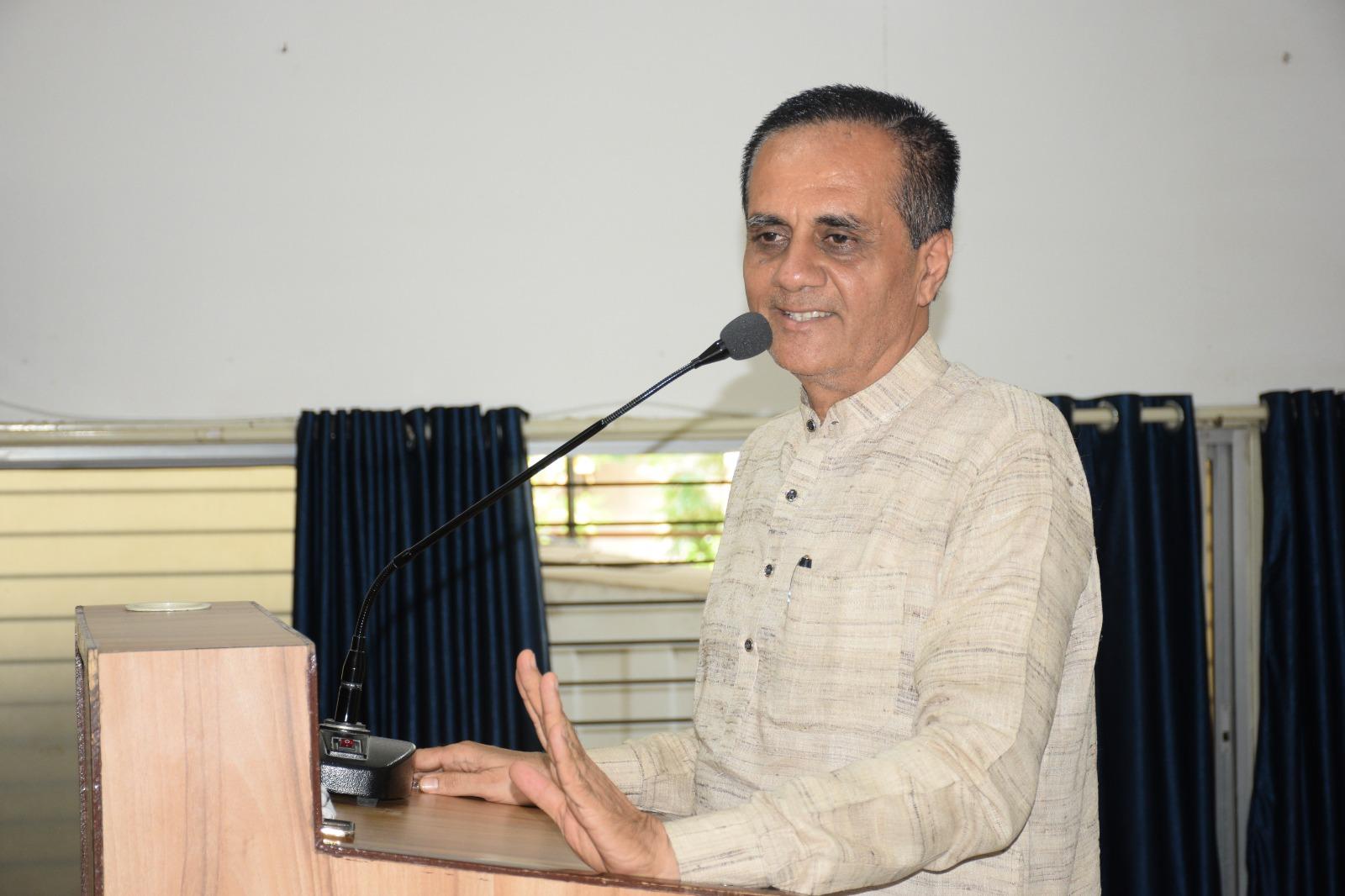 A welcome party was held at Bhavnagar Nandkunwarba Mahila College