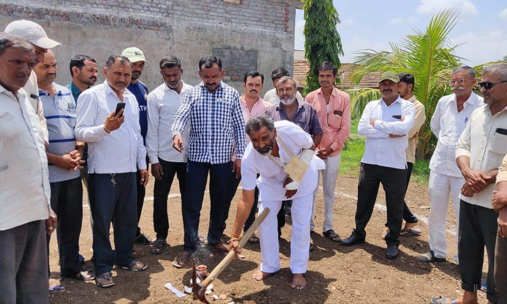 An end to the problem of villagers living without mobile network in Khambha village of Sihore; Mobile tower work started