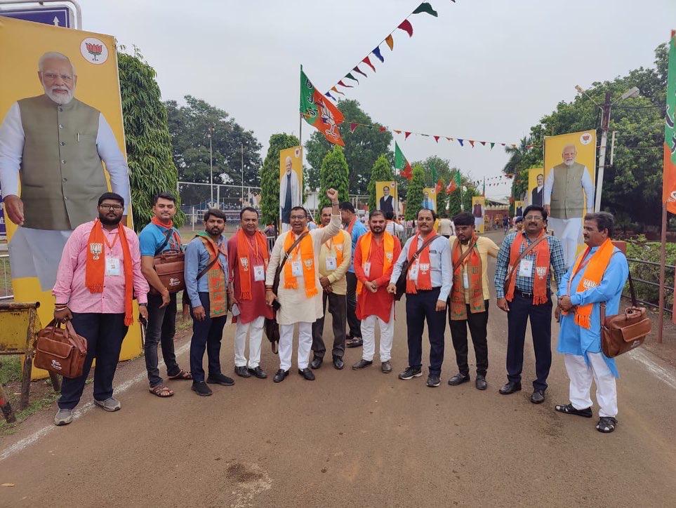 two-sihore-bjp-leaders-attend-prime-ministers-program-in-bhopal-selection-of-6-from-district