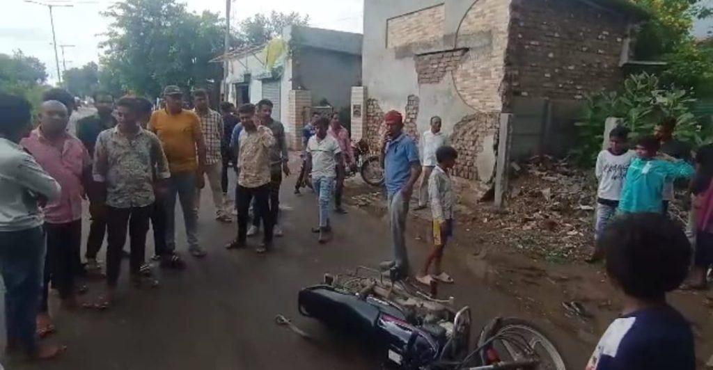in-bhavnagar-a-young-laborer-was-killed-by-a-sharp-edged-weapon