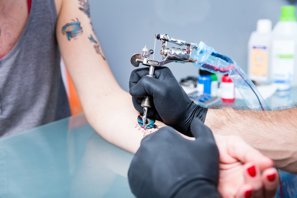Mother got a tattoo like her son, you will be surprised to know the reason