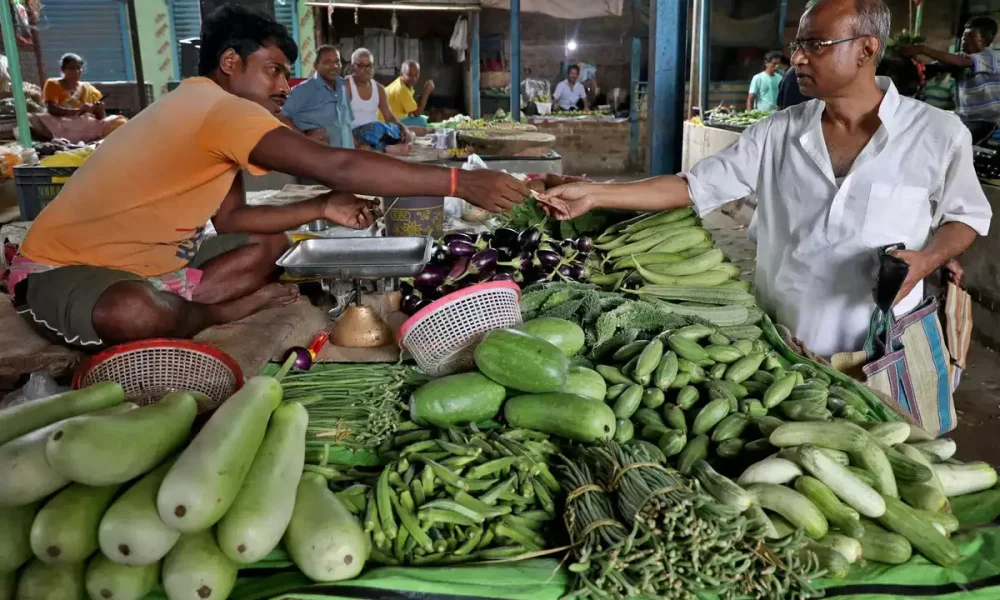 sihor-with-the-arrival-of-rains-the-prices-of-green-vegetables-spike