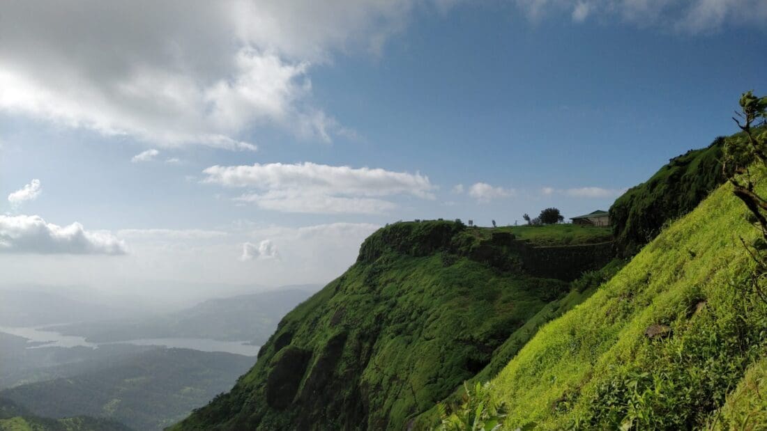 Monsoon Destinations: Enjoy these places in the monsoon season, the perfect balance of beauty and comfort