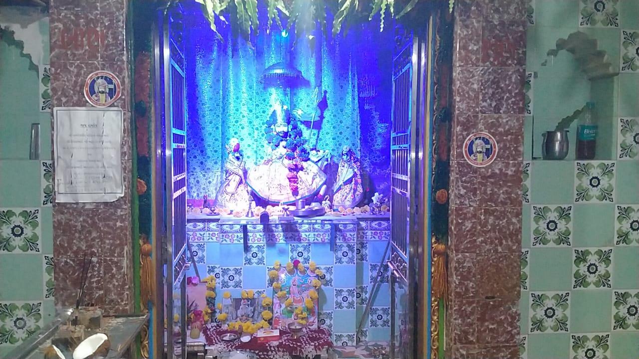 Karthik, son of Antubhai Medical, a well-known Ram Kripa Medical of Sihore, had a unique birthday celebration.