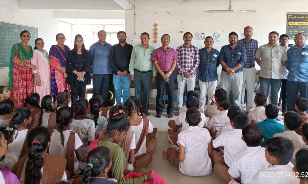 Manavseva Charitable Trust distributed notebooks and ball pens free of charge to primary school children of Indiranagar, a very backward area.