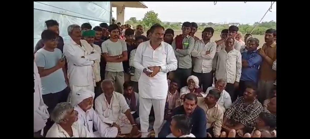 a-happy-end-to-the-agitation-going-on-in-the-land-issue-of-gauchar-in-chorwadla-village-of-sihore