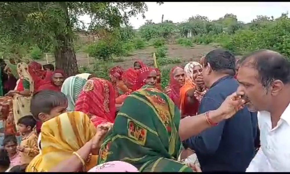 a-happy-end-to-the-agitation-going-on-in-the-land-issue-of-gauchar-in-chorwadla-village-of-sihore