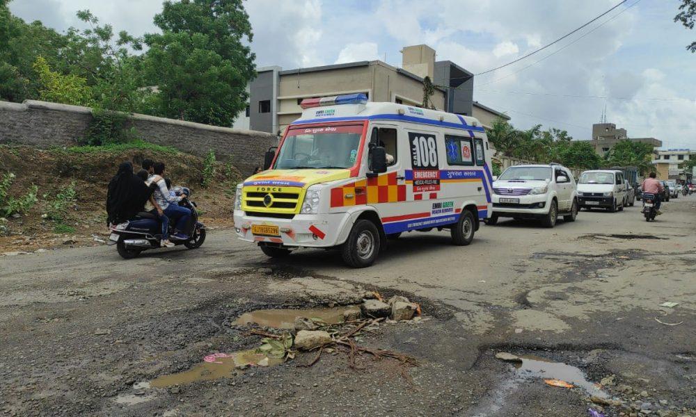 Sinhapur city, Sihore turned into a pit city: devastated by puddles everywhere