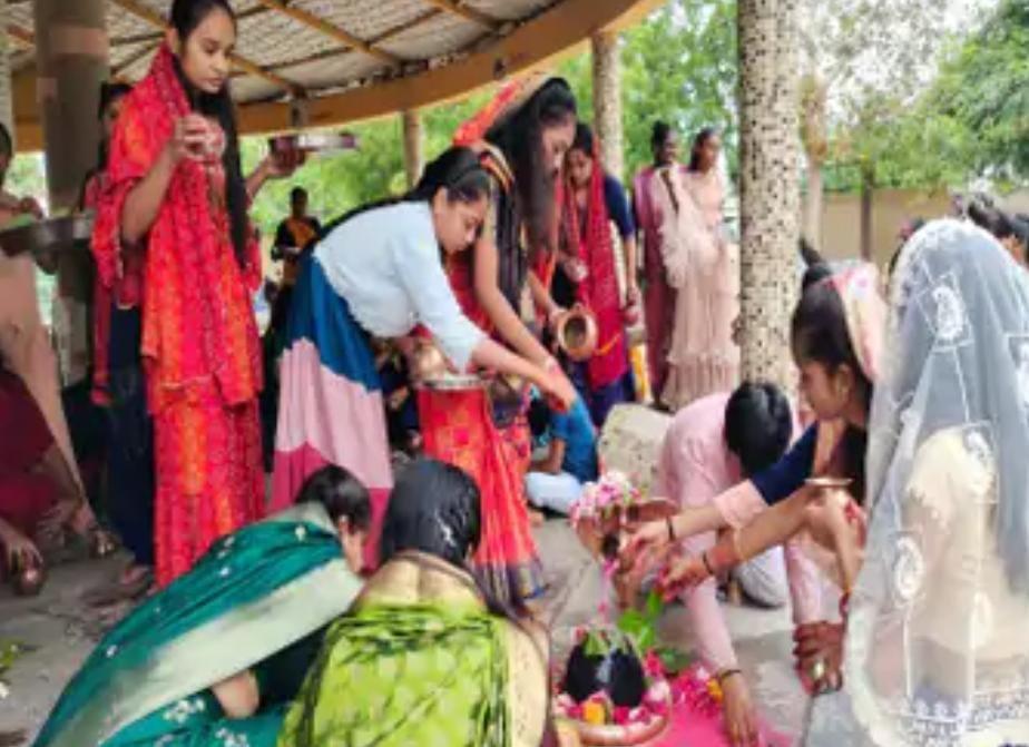 commencement-of-jayaparvati-vrat-vigil-on-wednesday