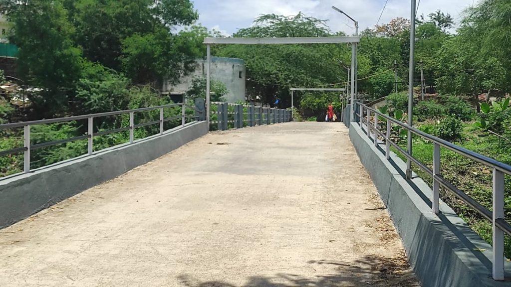 gautami-river-bridge-in-sihore-has-not-completed-a-year-yet-khakhadjan