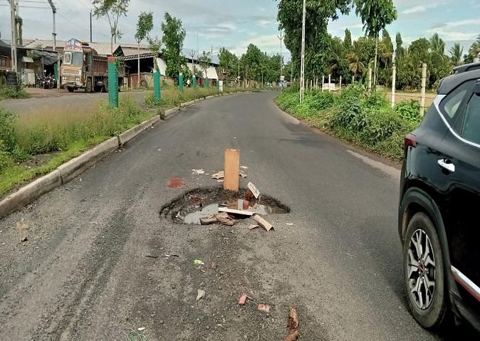 dig-a-pothole-on-the-highway-near-khakaria-in-sihore-before-it-kills-someone-your-sin-will-kill-an-innocent