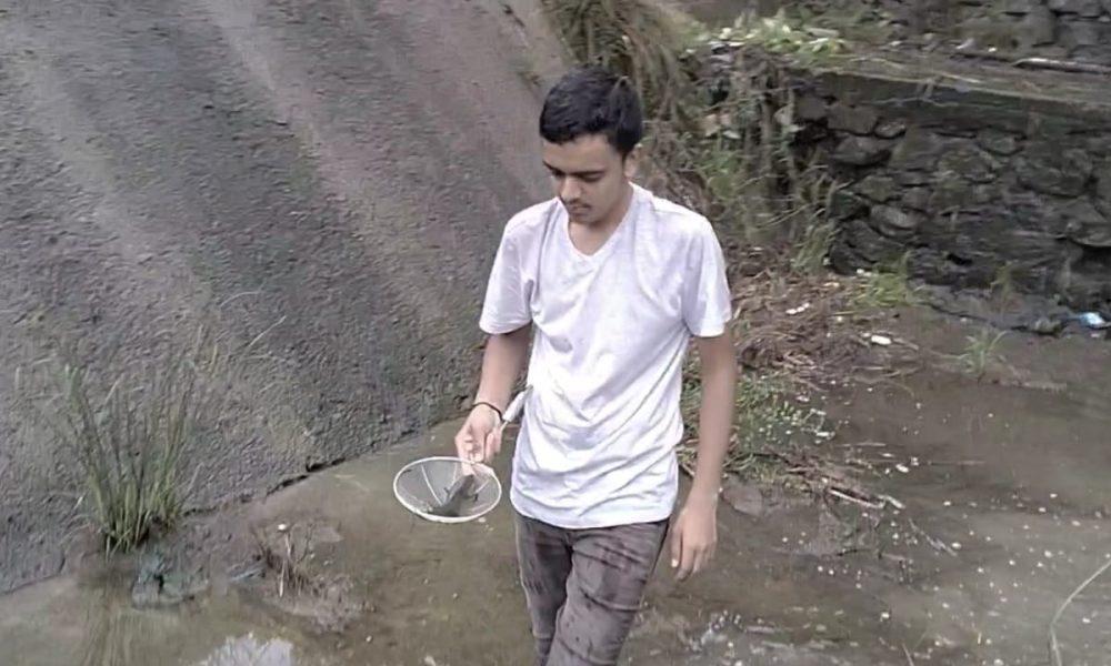 The humanity of this young man of Sihore was engraved in his heart; The work was done in such a way that you will speak up.