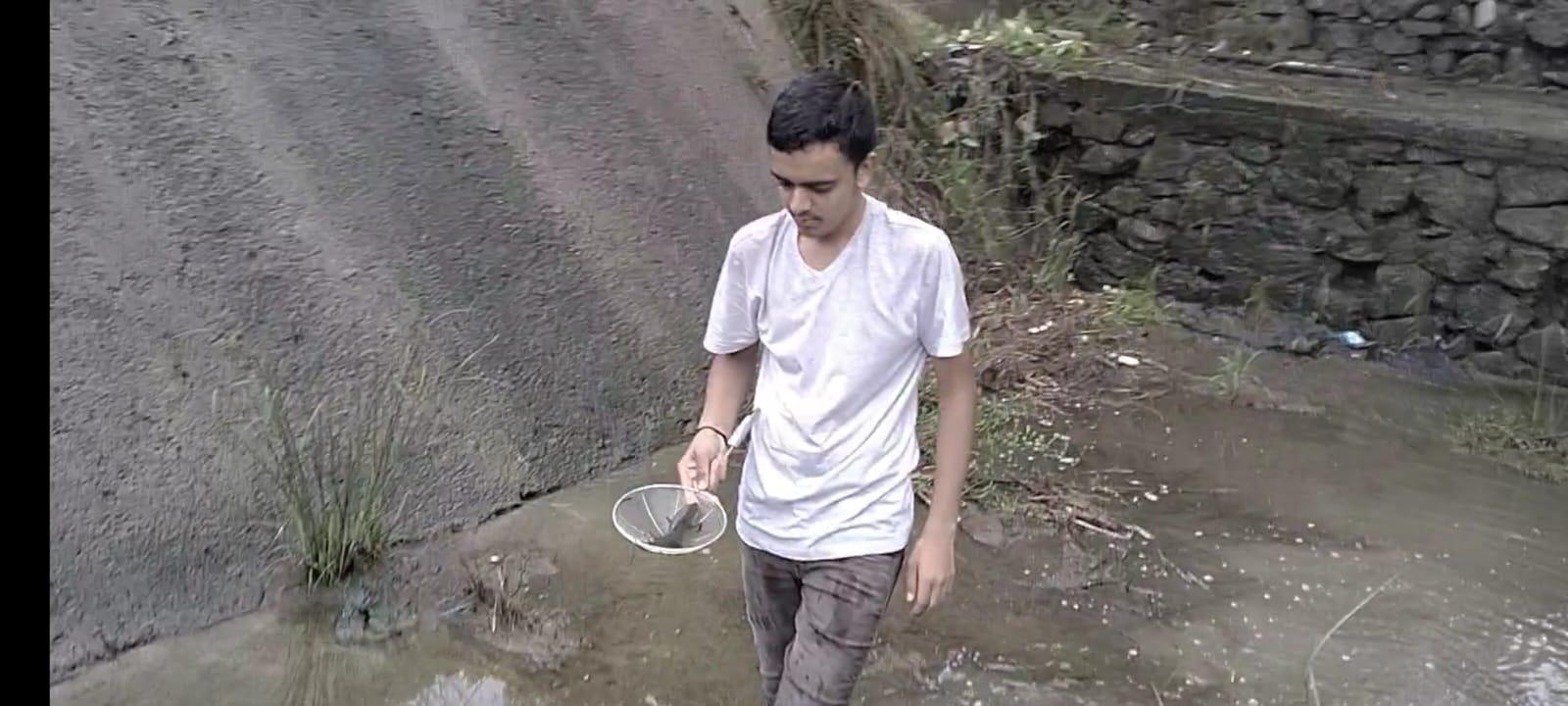 The humanity of this young man of Sihore was engraved in his heart; The work was done in such a way that you will speak up.