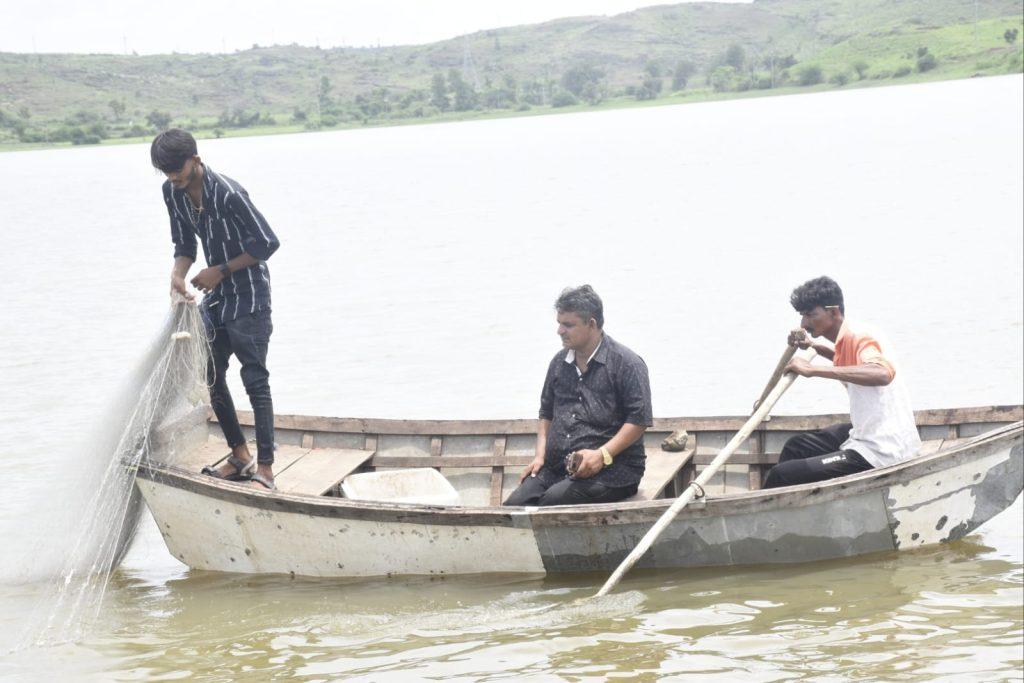 Fishermen of Palitana became 'self-reliant' by taking advantage of state government schemes