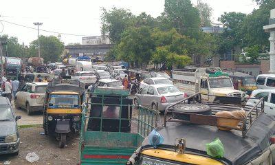 One and a half km traffic jam on the highway in Sihore; Long queue of vehicles from Tower Chowk to Rest House